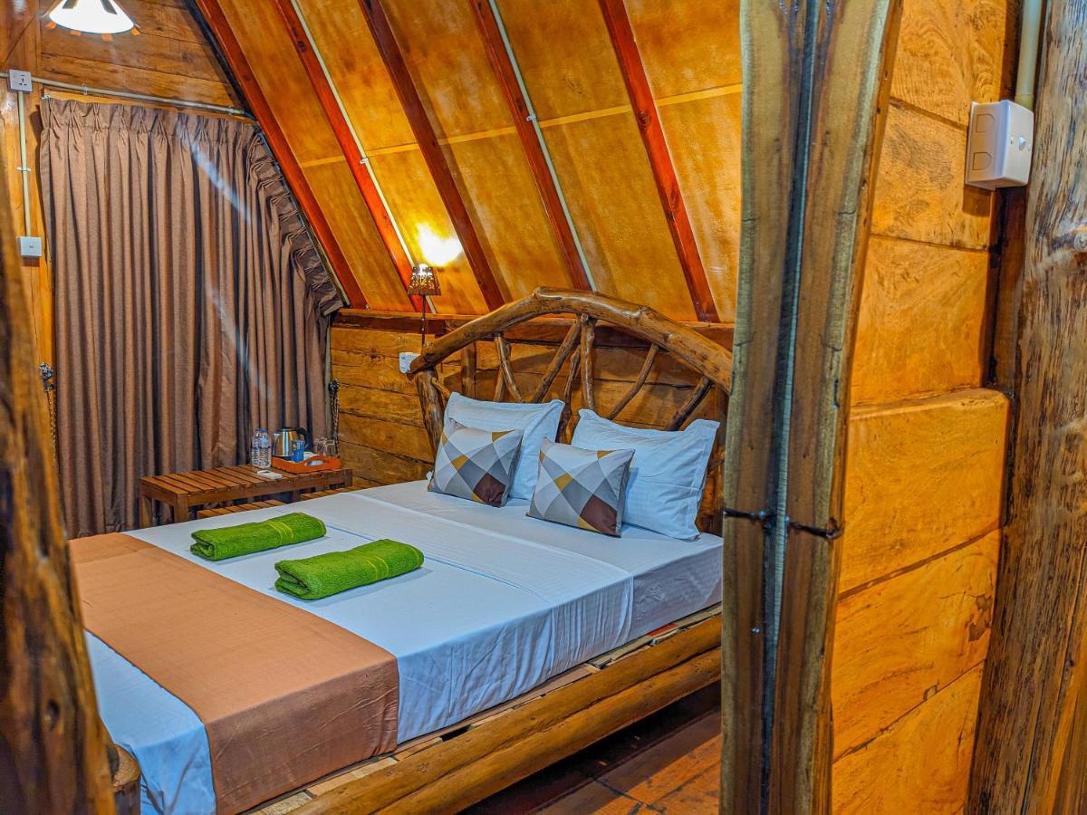 Wooden Cabana Szigirija Kültér fotó