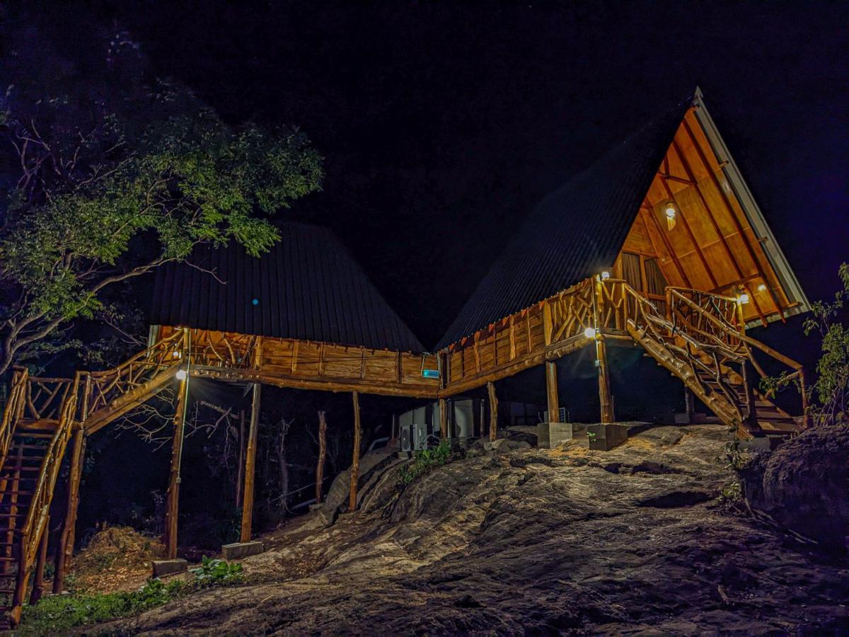 Wooden Cabana Szigirija Kültér fotó