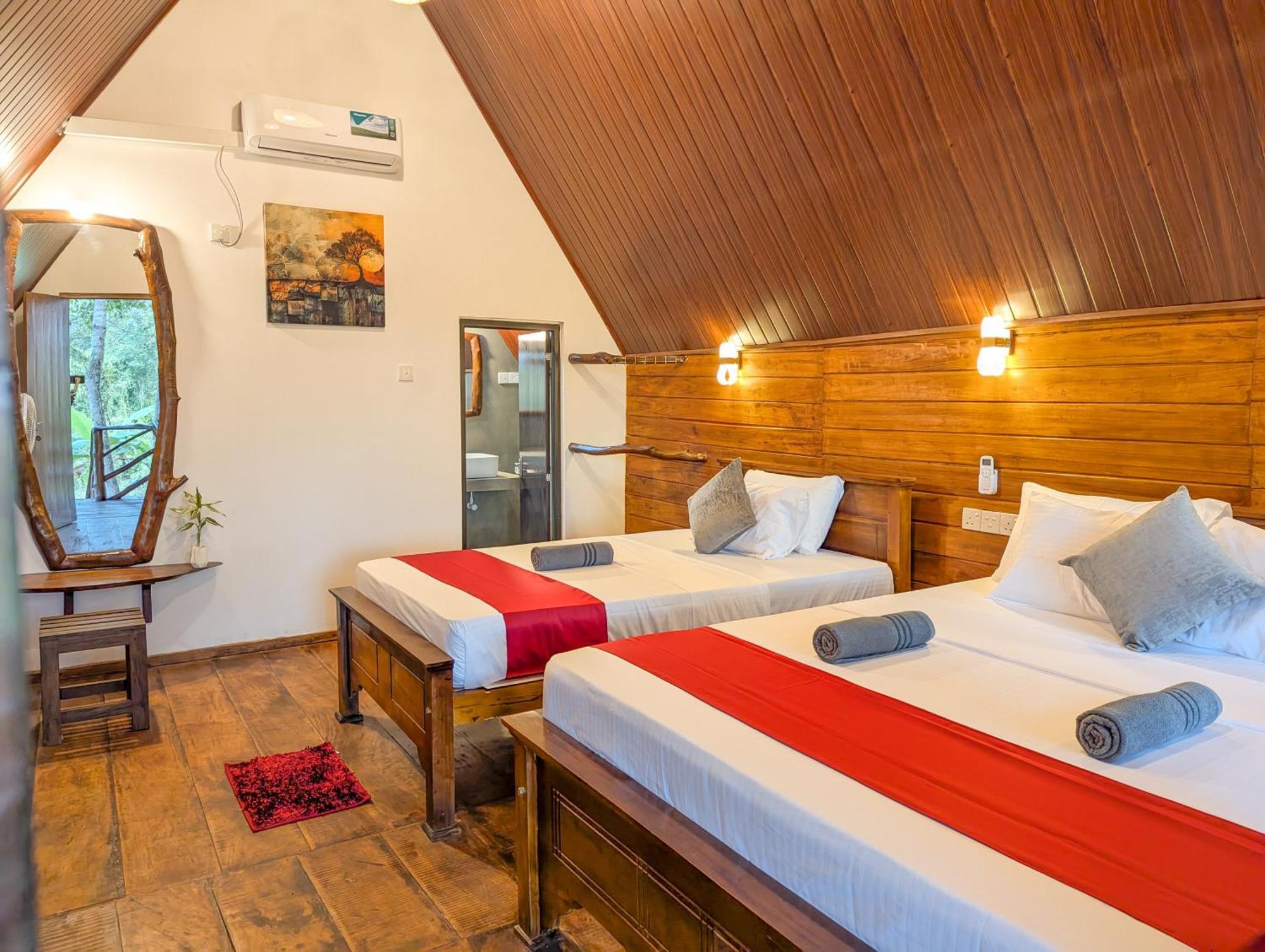 Wooden Cabana Szigirija Kültér fotó