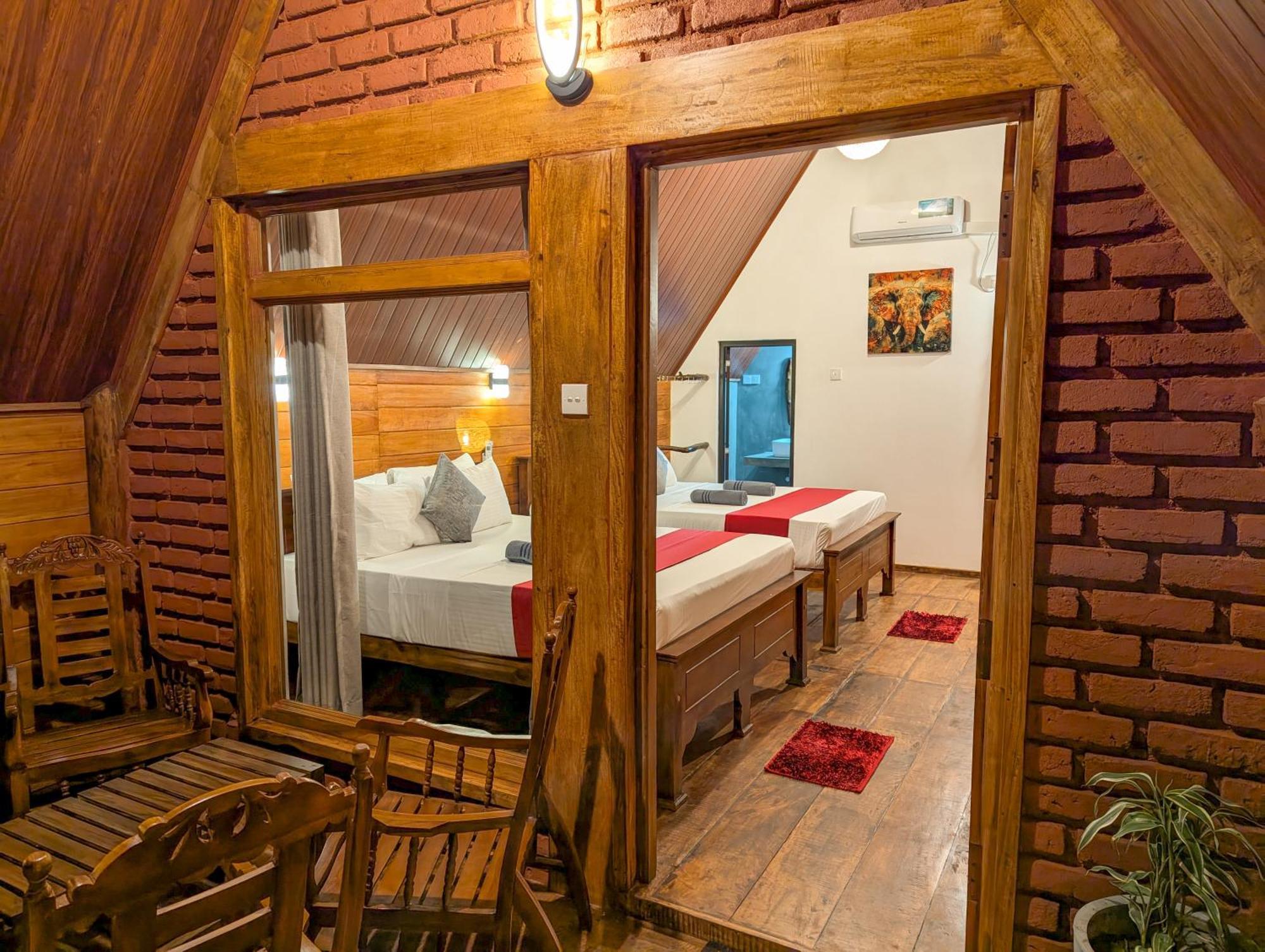 Wooden Cabana Szigirija Kültér fotó