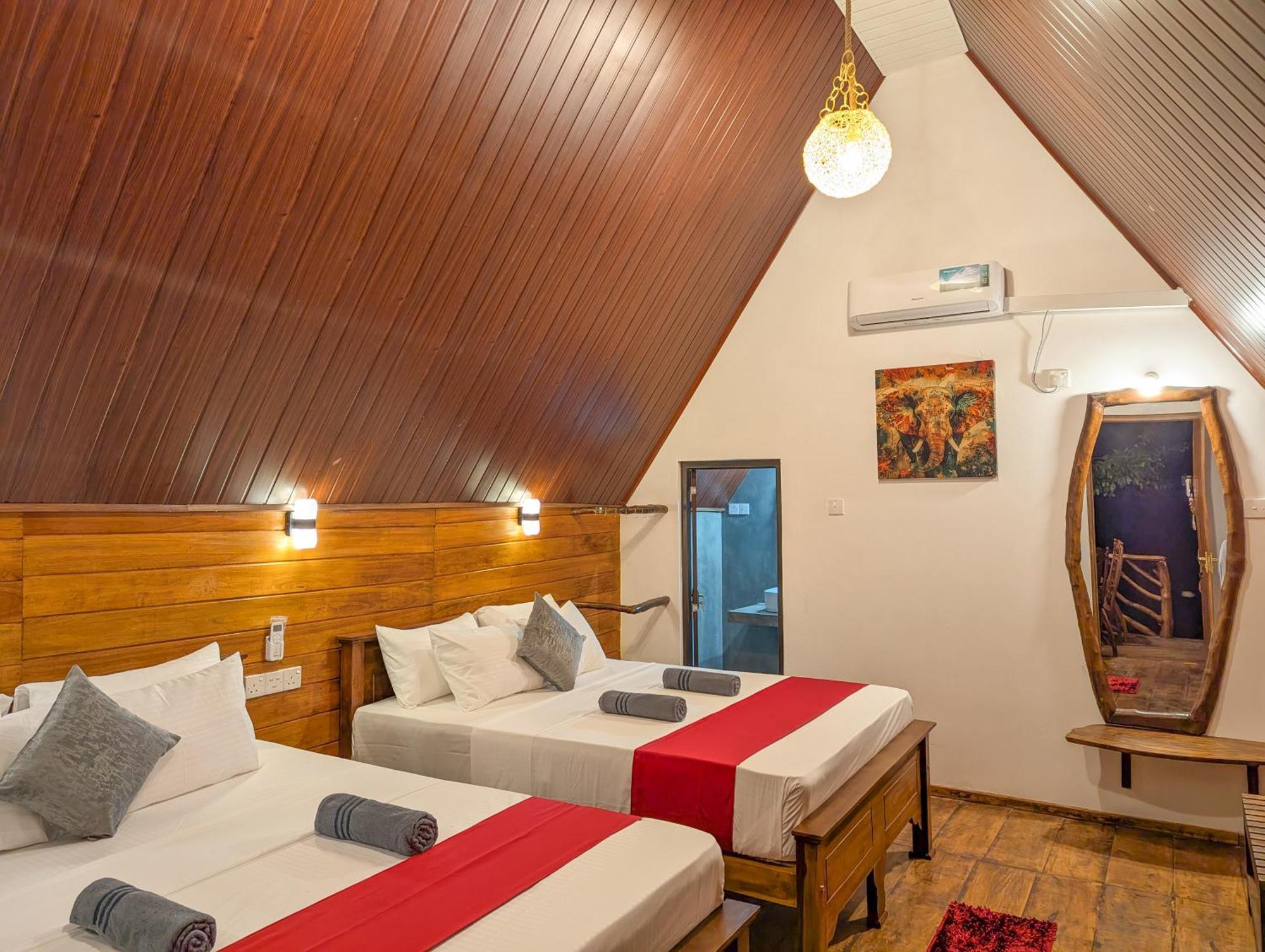 Wooden Cabana Szigirija Kültér fotó